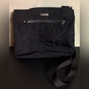 Baggalini travel crossbody